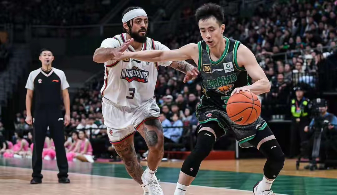 关于灰熊完胜江苏队,赵继伟扛起全队的信息 关于灰熊完胜江苏队,赵继伟扛起全队的信息