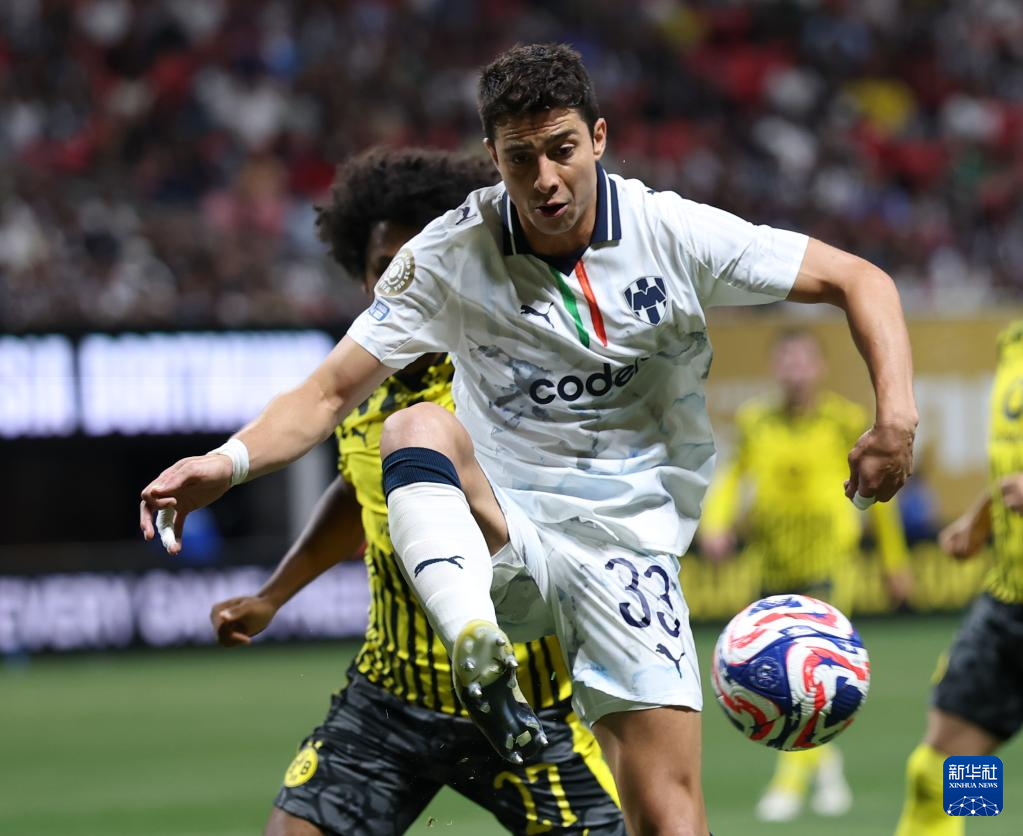 德国绝杀多特蒙德,卡瓦哈尔点燃赛场 德国绝杀多特蒙德,卡瓦哈尔点燃赛场