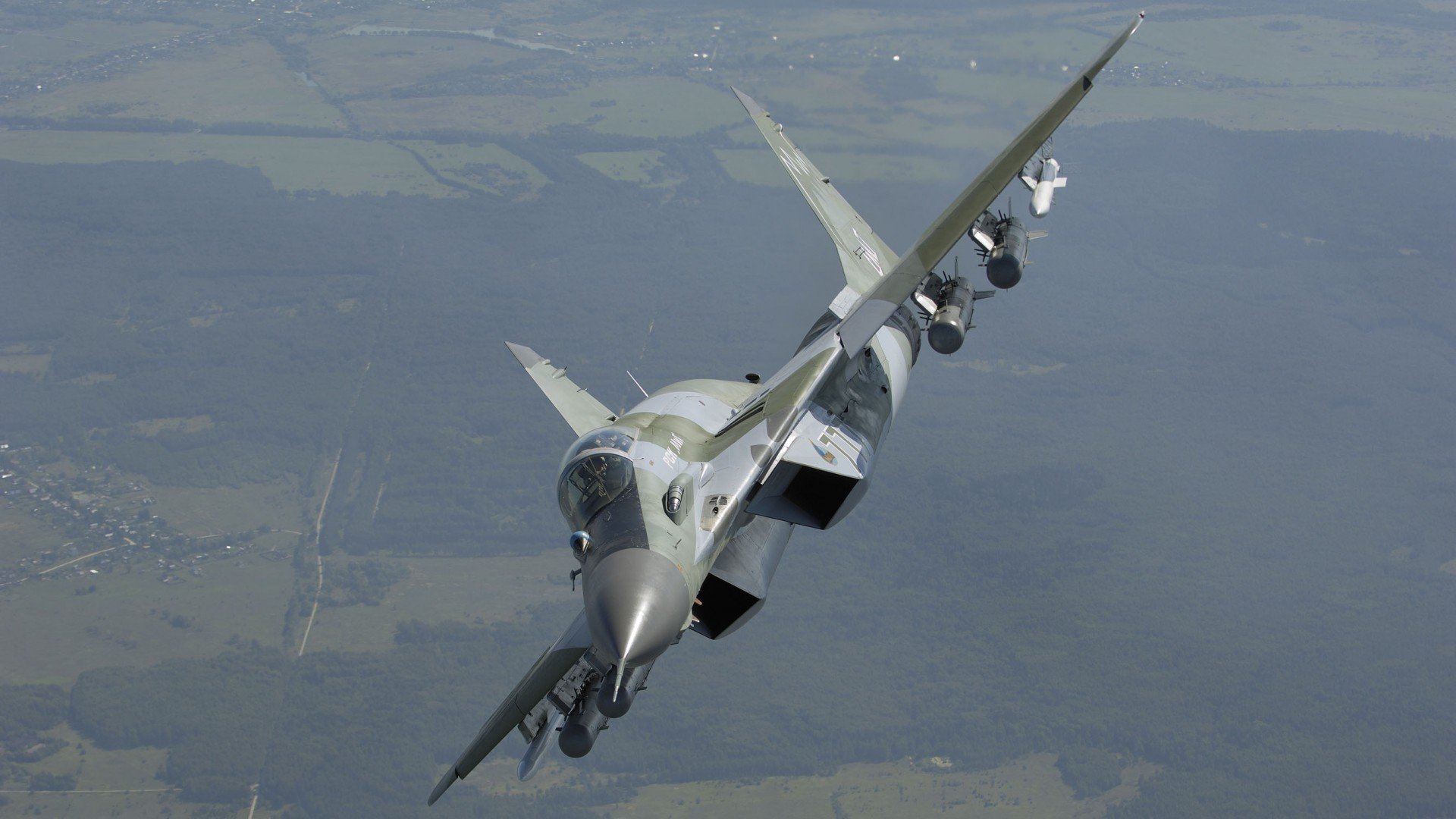 VIP观战区爆发的掌声，奥亚尔萨瓦尔三次手术刀，如何完成一场沉默的战术颠覆？