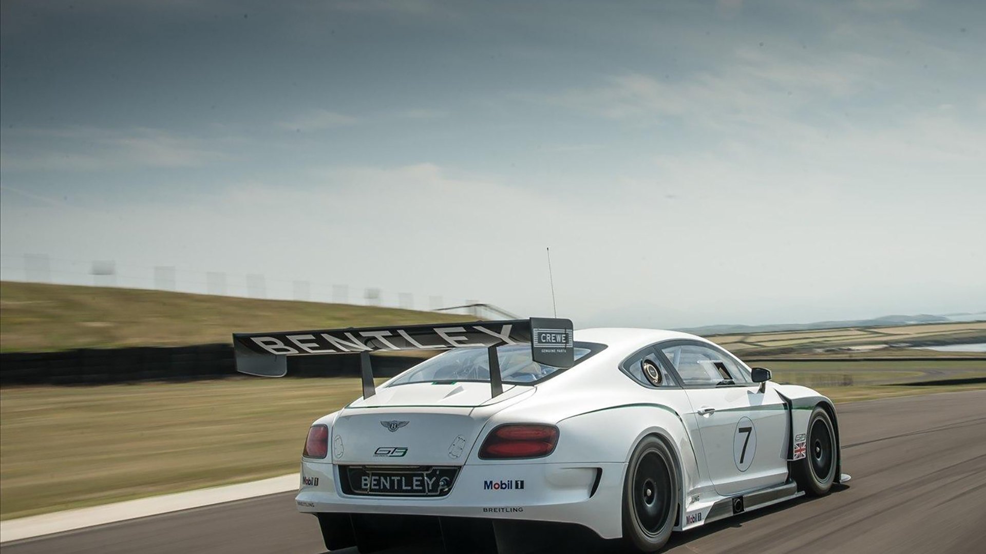 绿茵场上的新文艺复兴，加纳血脉浇灌佛罗伦萨，基耶萨奏响决胜乐章